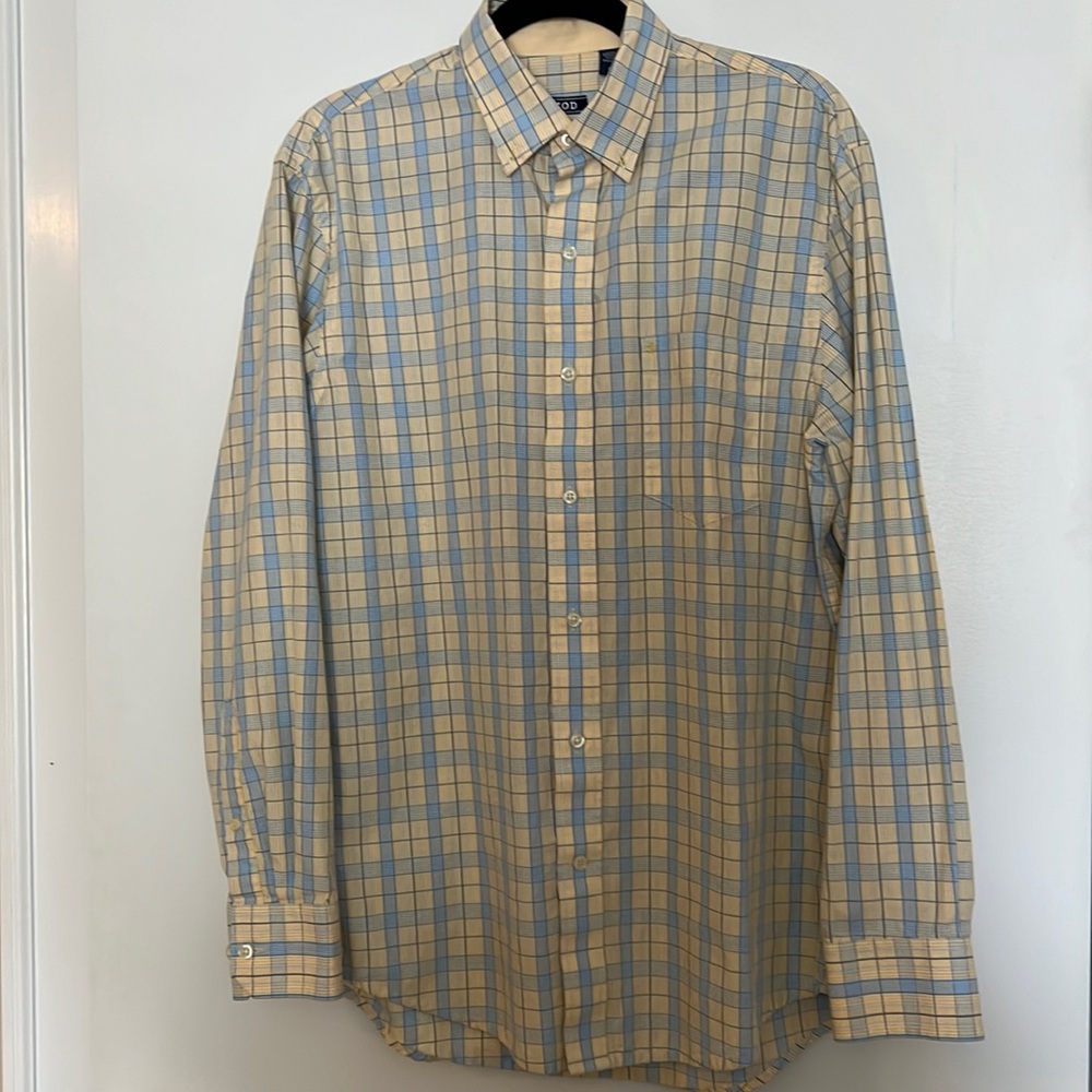 Men’s Izod Button Down, Size Medium